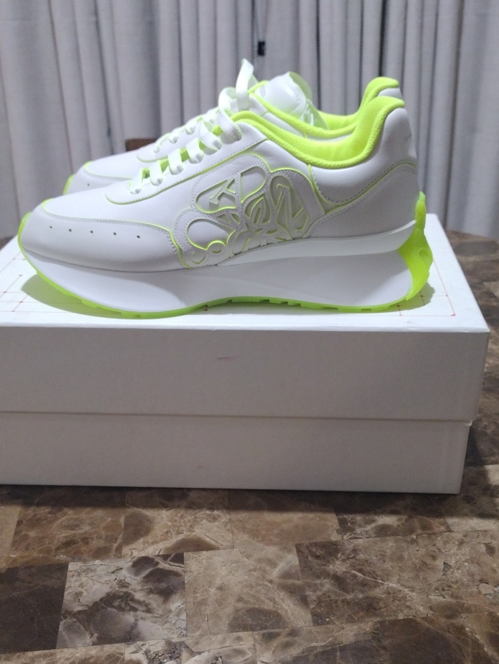 Alexander McQueen Sneakers - Picture 8 of 12